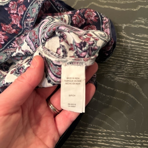 LUCKY Brand lightweight paisley print top, size small - Picture 9 of 12